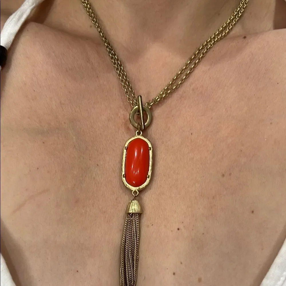 Elegant Gold and Red Pendant Necklace